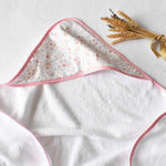 cape-de bain-serviette-pour-bebe-motif-etoiles-vic-et-pic-en-tissu-eponge