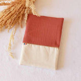Protege-carnet-de-sante-gaze-terracotta-vic-et-pic-fait-main-france-cadeau-de-naissance-personnalisable