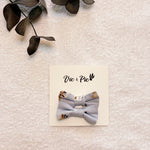 lot-de-deux-barrettes-en-tissu-bleu-coton-pour-enfant-sur-carton-vic-et-pic