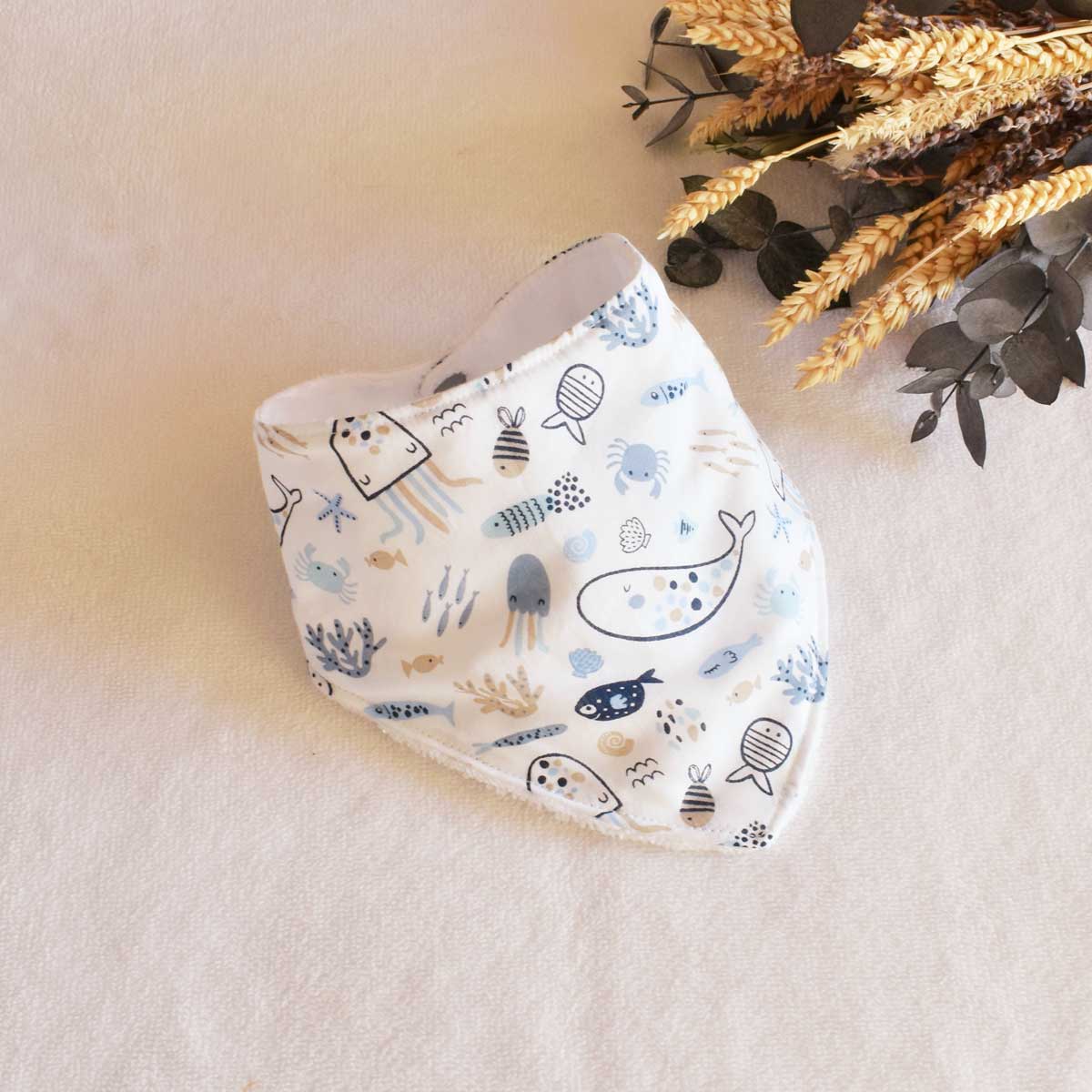 Bavoir-bandana-bebe-Nautilus-vic-et-pic-fait-main-france