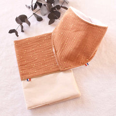 Coffret-cadeau-naissance-bebe-enfant-protege-carnet-de-sante-et-sac-lapin-personnalisable-fait-france-vic-et-pic