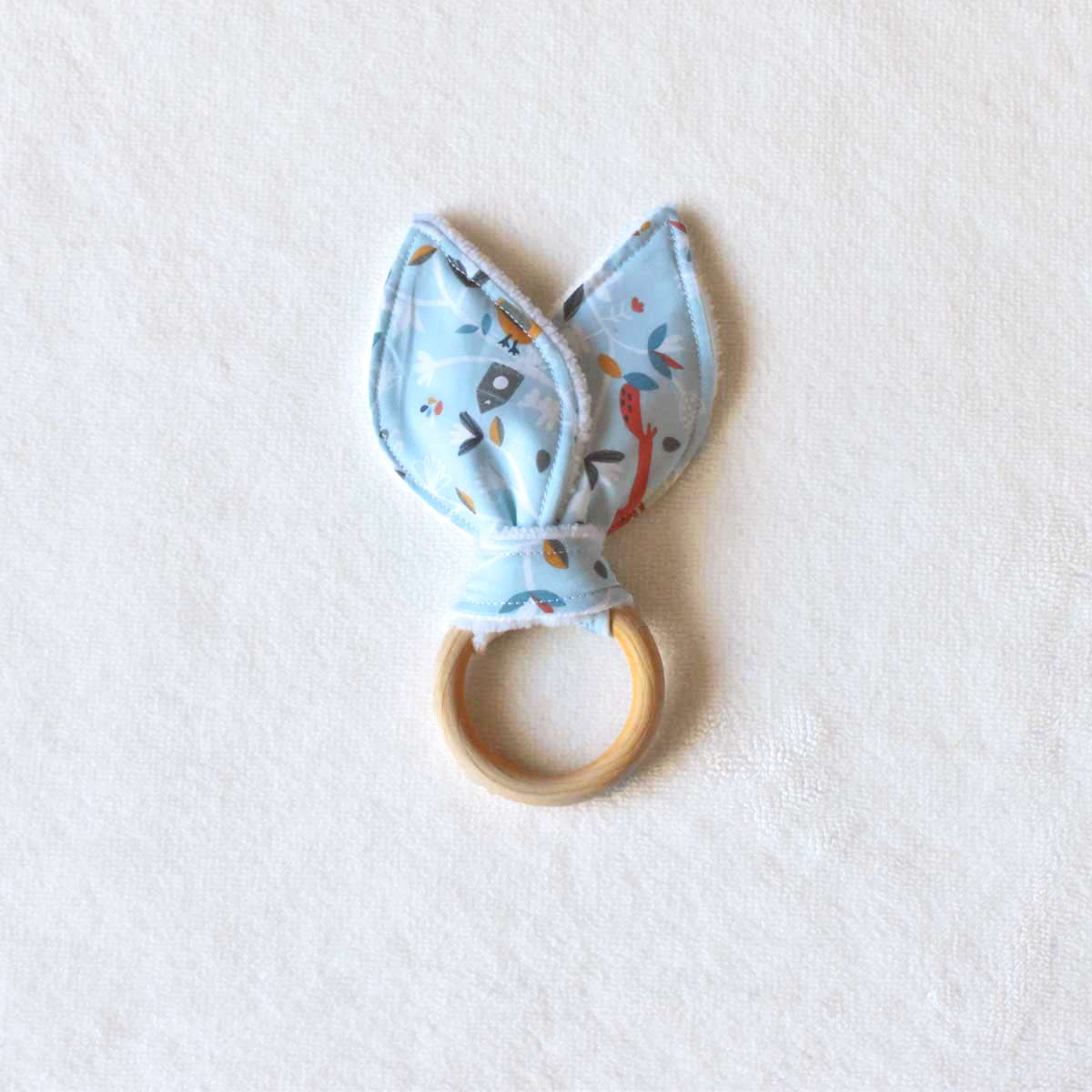 hochet-lapin-anneau-de-dentition-bebe-tissu-bois-vic-et-pic-foret-enchantee