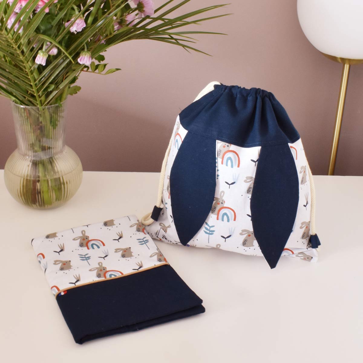 Coffret sac lapin et protège-carnet de santé personnalisé