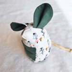 Souris dent de lait à motif oiseau sur fond blanc fait main en france vic & pic