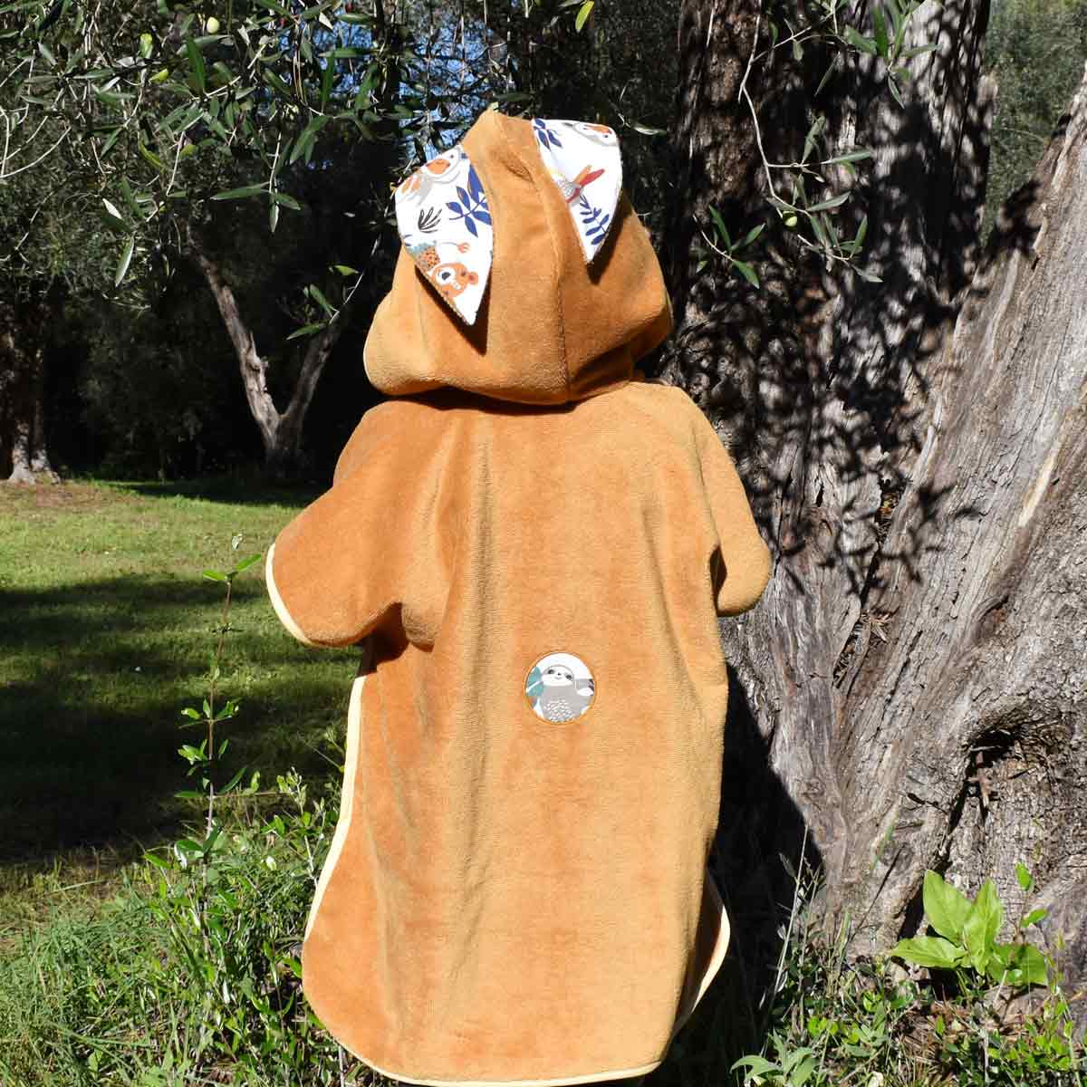 poncho-de-bain-brasil-enfant-dans-oliveraie-fait-main-en-france-par-vic-et-pic