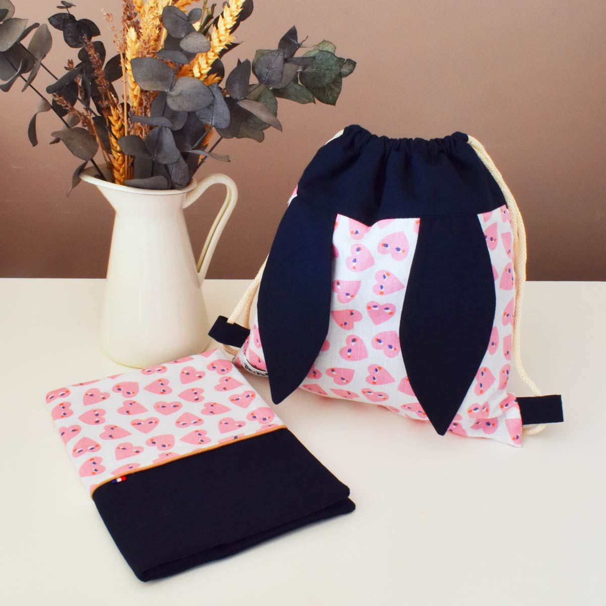 Coffret sac lapin et protège-carnet de santé personnalisé